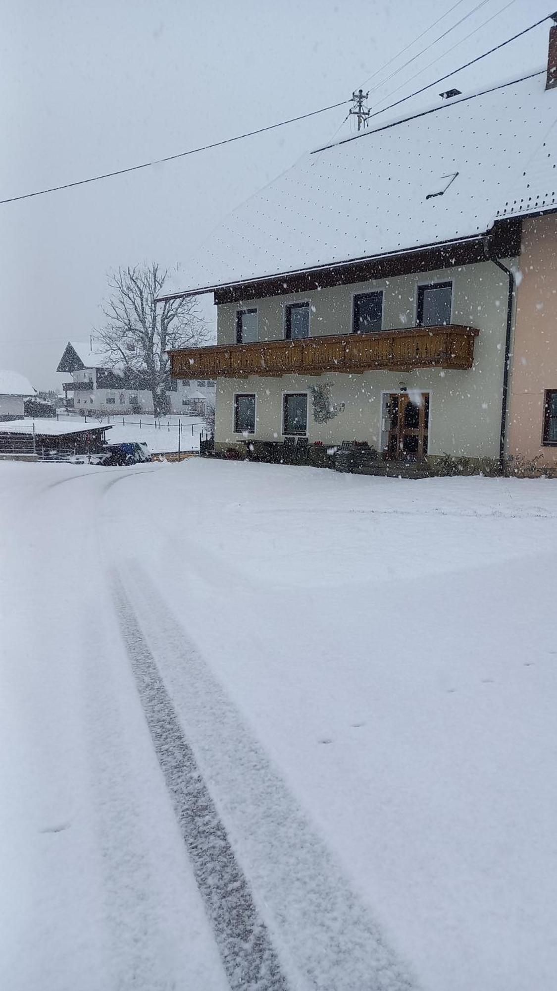 Apartment Komar Sankt Stefan an der Gail Eksteriør bilde